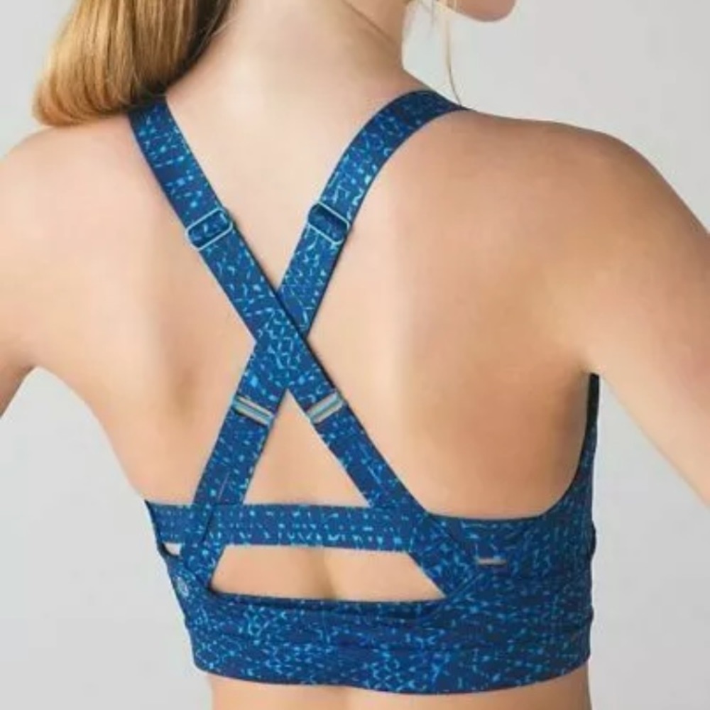 BNWT Lululemon Pure Practice bra 8 Blue SambaSnake - Picture 2 of 5